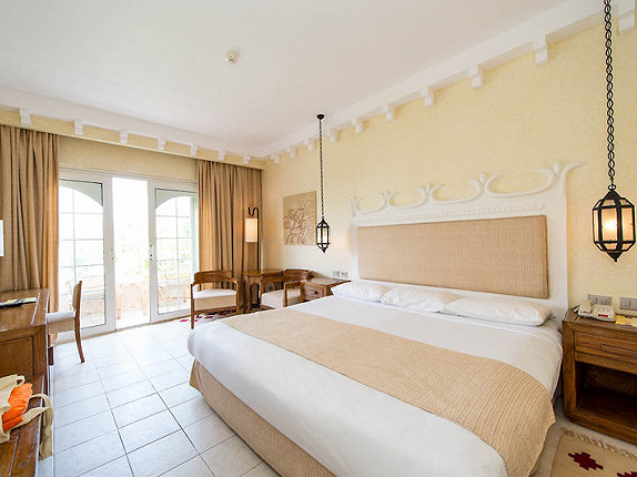 The Grand Hotel Hurghada (gezeigte Zimmerbilder sind Wohnbeispiele)
