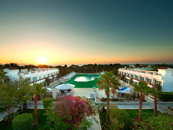 The Grand Hotel Hurghada (gezeigte Zimmerbilder sind Wohnbeispiele)