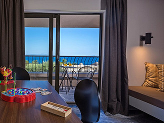 Aeolos Beach (gezeigte Zimmerbilder sind Wohnbeispiele)