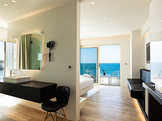 Kahlua Sea View Suites (gezeigte Zimmerbilder sind Wohnbeispiele)